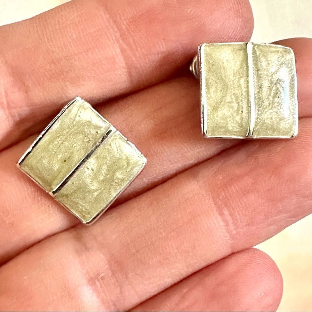 Silver tone and green post earrings